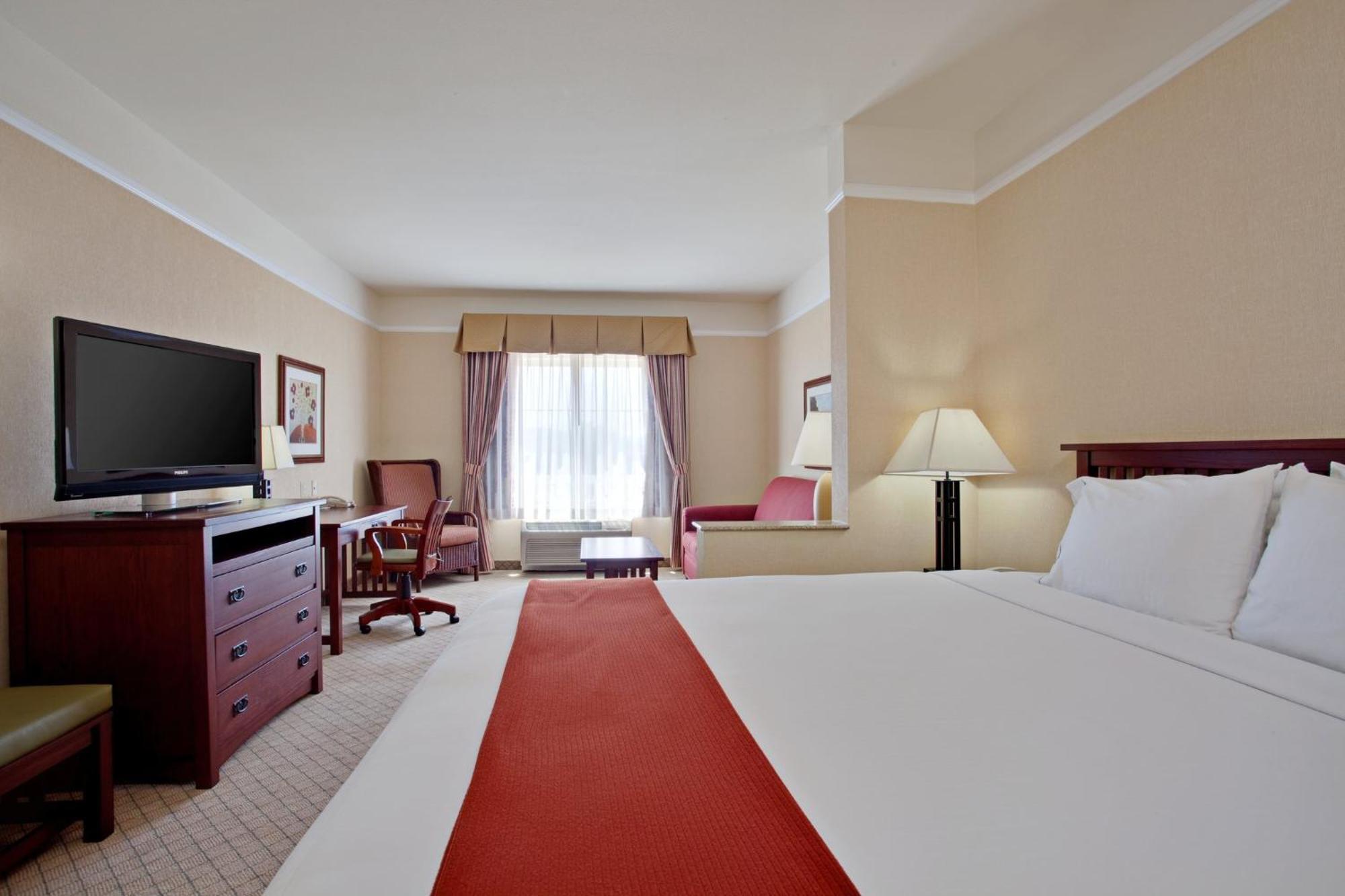 Hotel Express & By Ihg